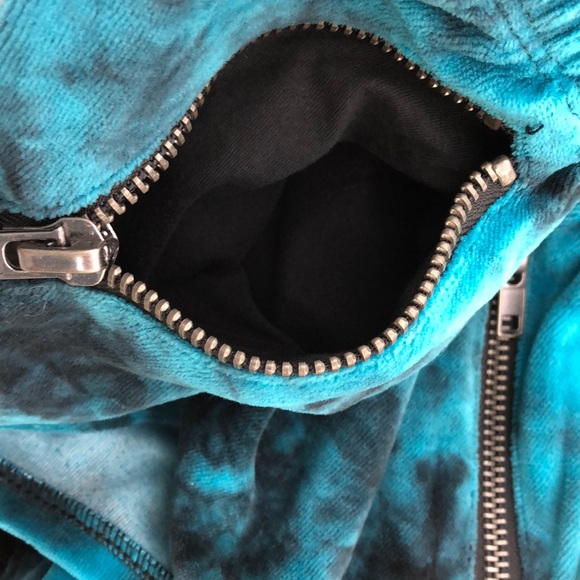 Chasor Black & Blue Tye-Dye Shorts - Picture 5 of 7